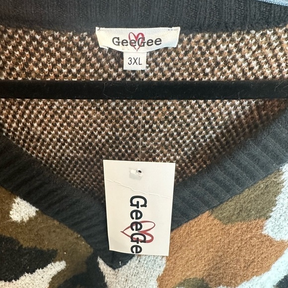 GeeGee Camouflage V-Neck Sweater 3XL | Super Soft & Warm | Longer Length New - Picture 3 of 3